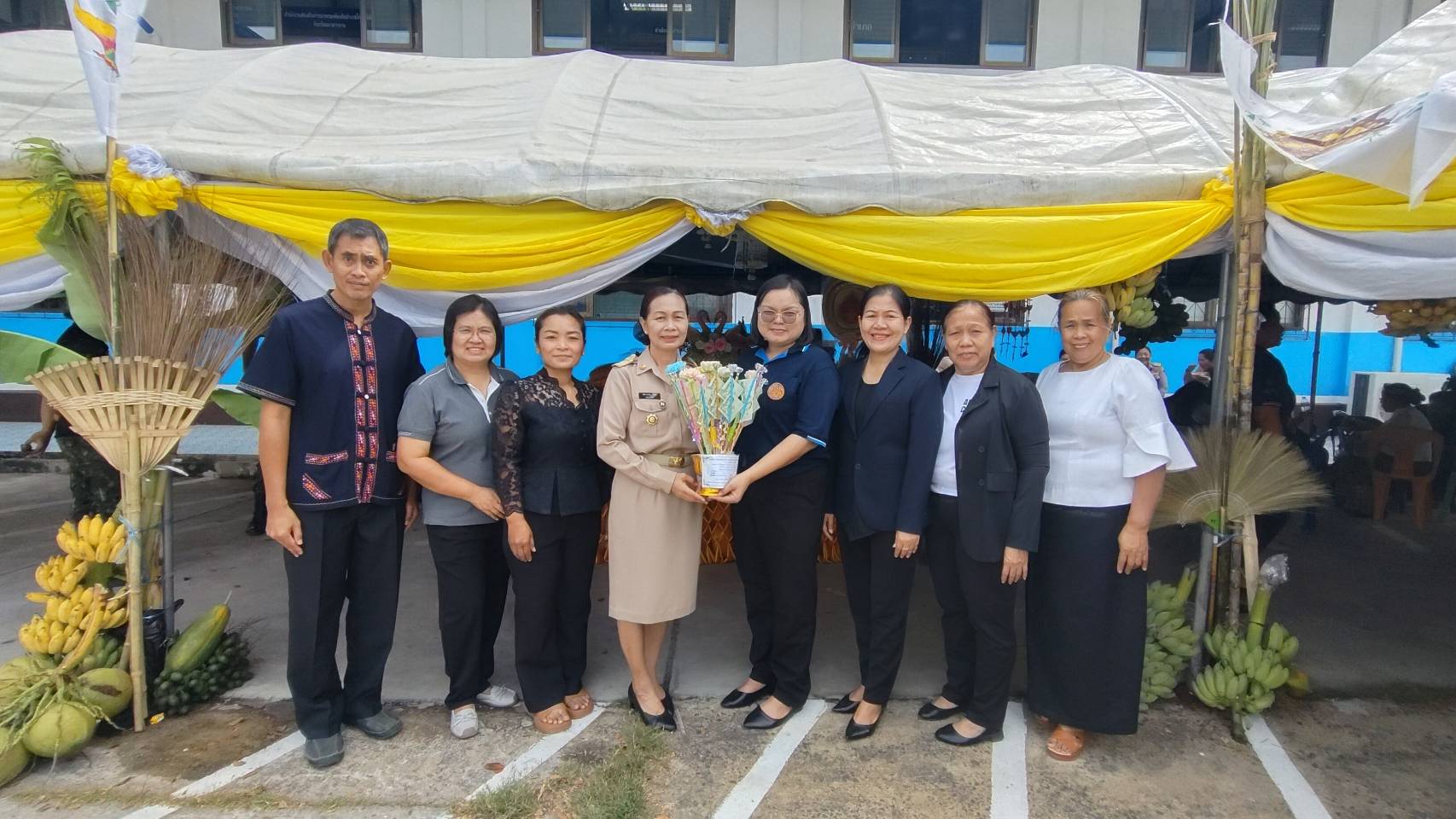 สพอ.โกสุมพิสัย จังหวัดมหาสารคาม  ร่วมทำบุญกฐินสามัคคีชาวอำเภอโกสุมพิสัย ประจำปี 2568