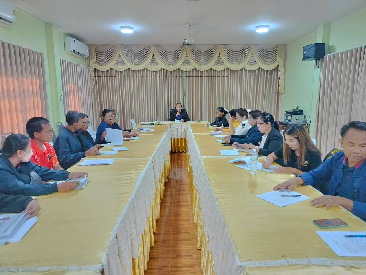 พช.โกสุมพิสัย จังหวัดมหาสารคาม  “ดำเนินโครงการประชุมเชิงปฏิบัติการส่งเสริมการบูรณาการกลไกการขับเคลื่อนการขจัดความยากจน” 