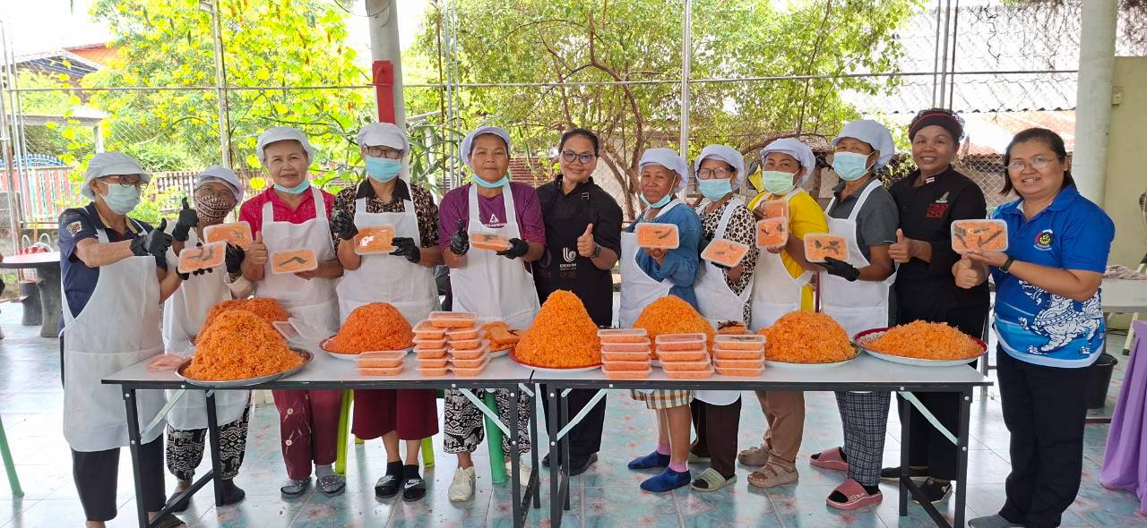 พช.โกสุมพิสัย จังหวัดมหาสารคาม  ดำเนินโครงการพัฒนาต่อยอดกลุ่มอาชีพ