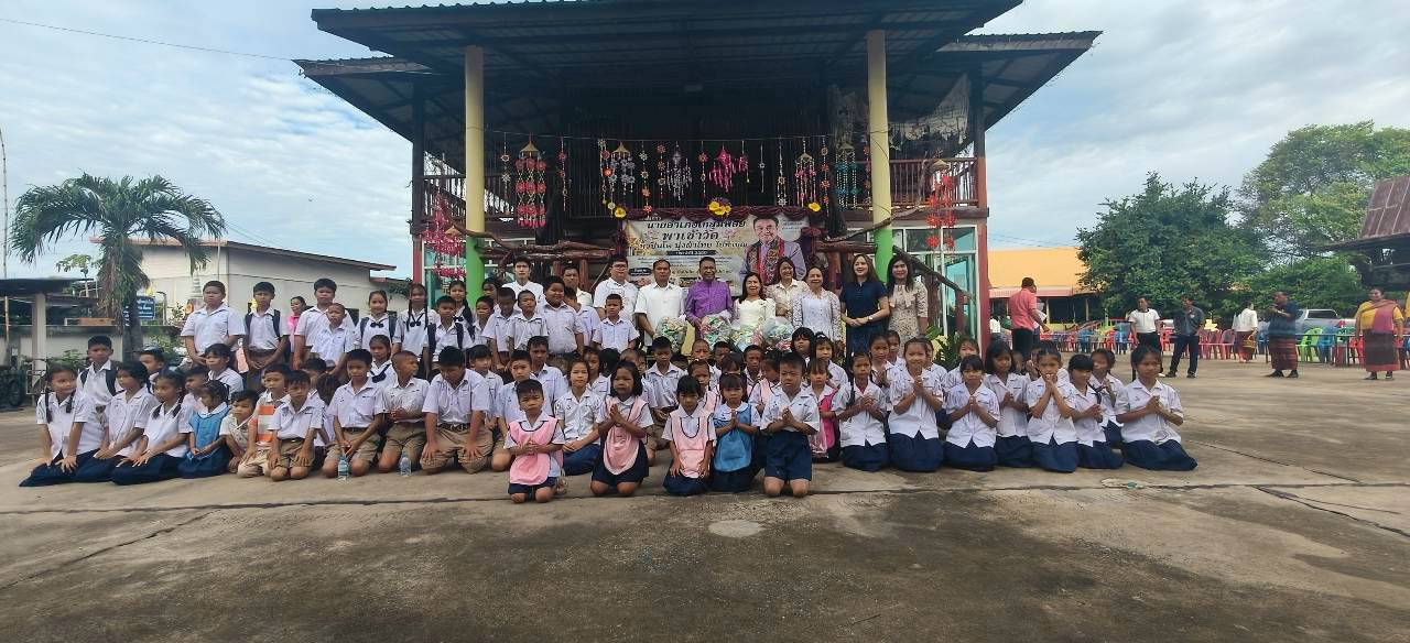 พช.โกสุมพิสัย จังหวัดมหาสารคาม  ร่วมโครงการ “นายอำเภอโกสุมพิสัย พาเข้าวัด หิ้วปิ่นโต นุ่งผ้าไทย ไปทำบุญ ประจำปี 2569”